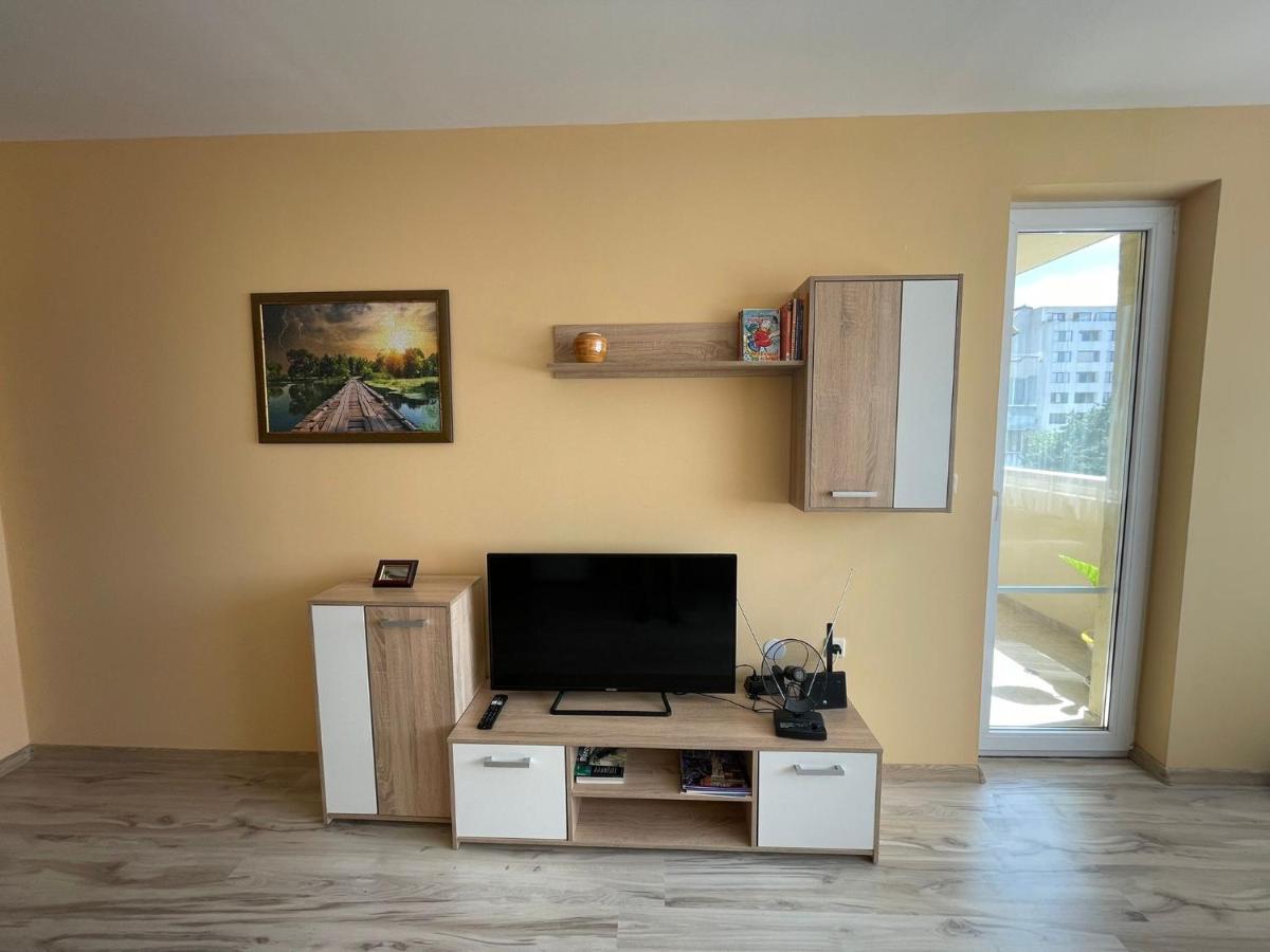 Apartment Sanik Varna Luaran gambar